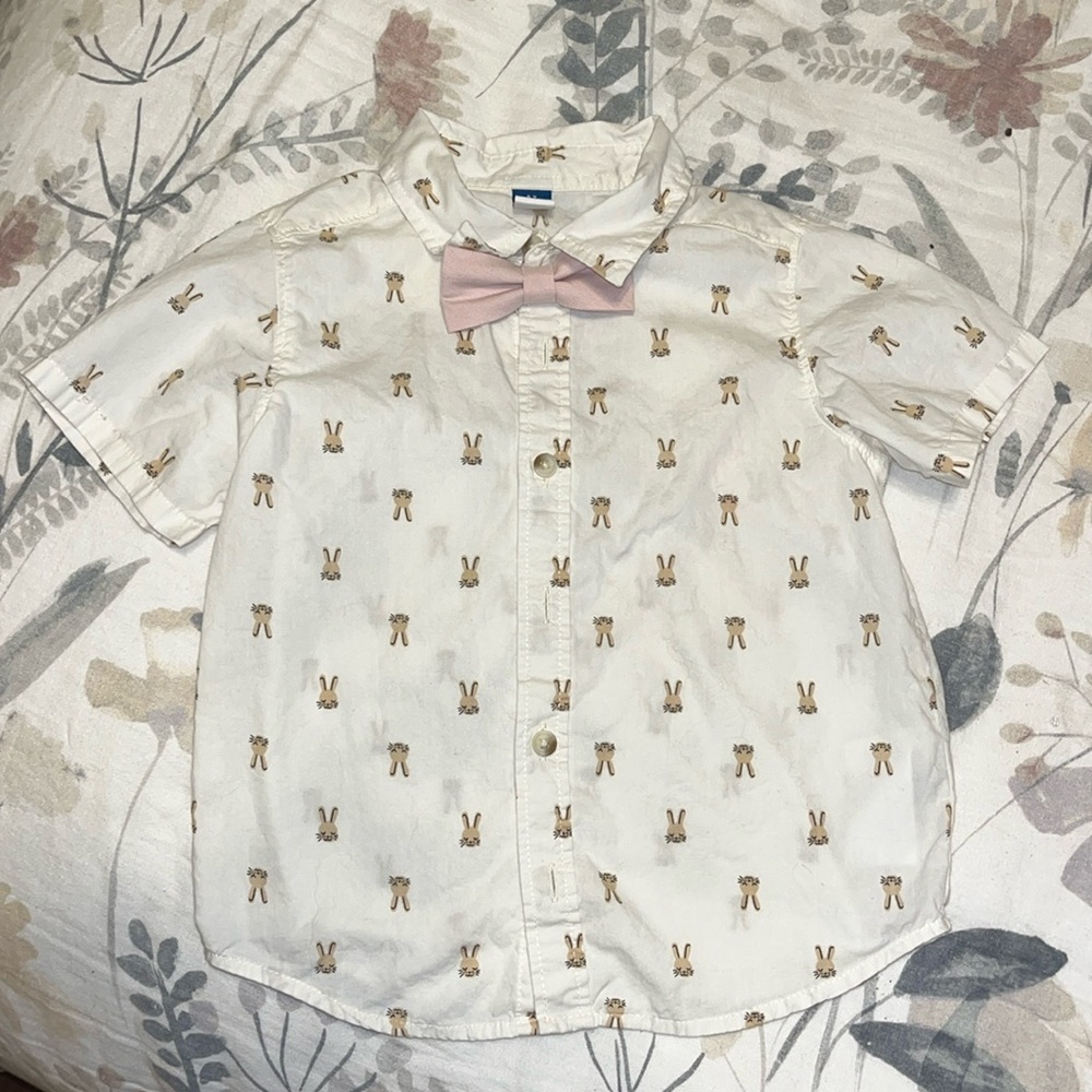 4T Old Navy Easter Bunny Button Down with Bow Tie